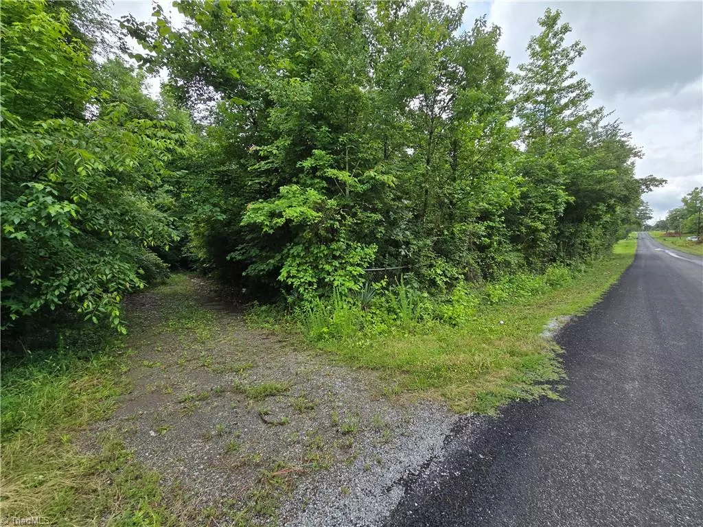 Mocksville, NC 27028,224 Swicegood ST