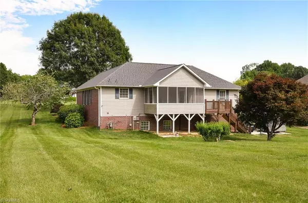 Lexington, NC 27295,170 Deer Path LN
