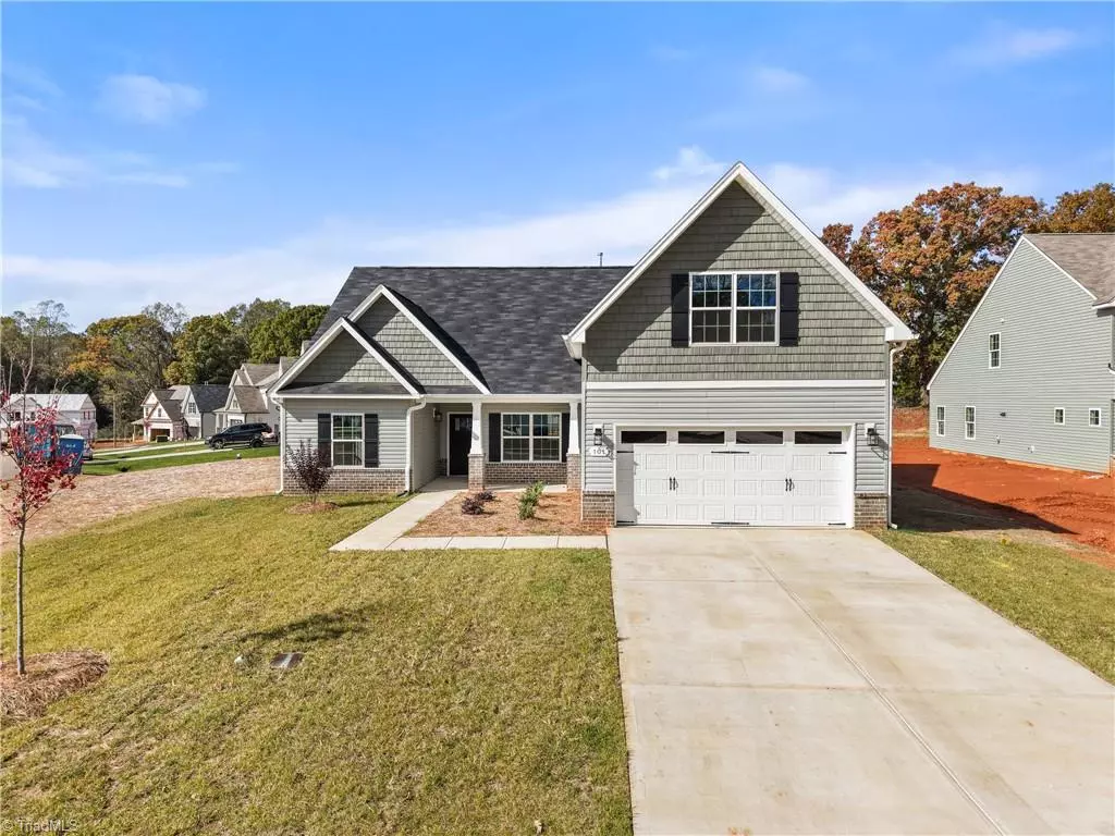 King, NC 27021,101 Vine Maple CT