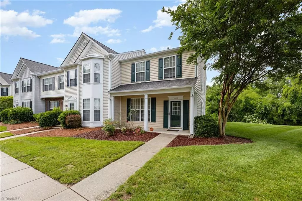 Jamestown, NC 27282,3902 Elizabeth Glen WAY