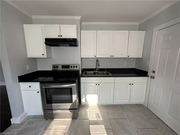 Winston-salem, NC 27107,1912 Dacian ST