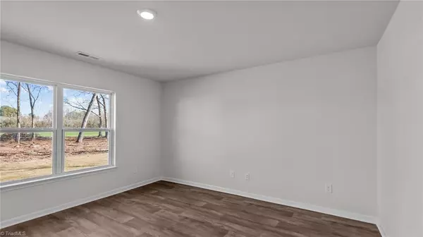 Winston-salem, NC 27107,1529 String DR