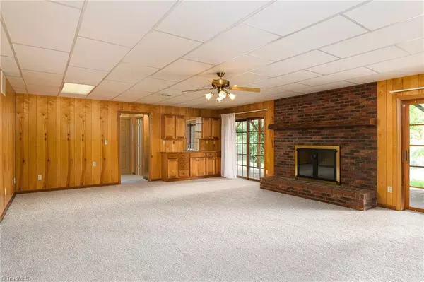 Lexington, NC 27295,102 Shawnee CIR