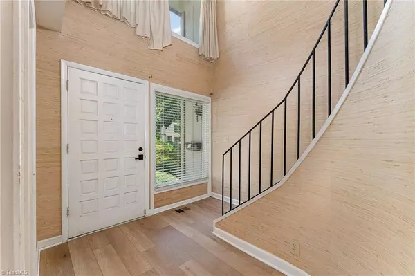 Winston-salem, NC 27104,127 Lamplighter CIR