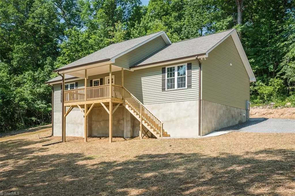Snow Camp, NC 27349,5576 Foothills CT