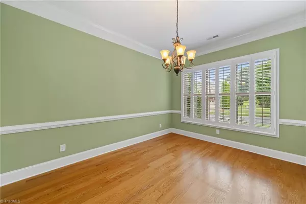 Winston-salem, NC 27106,5584 Foxgate CIR