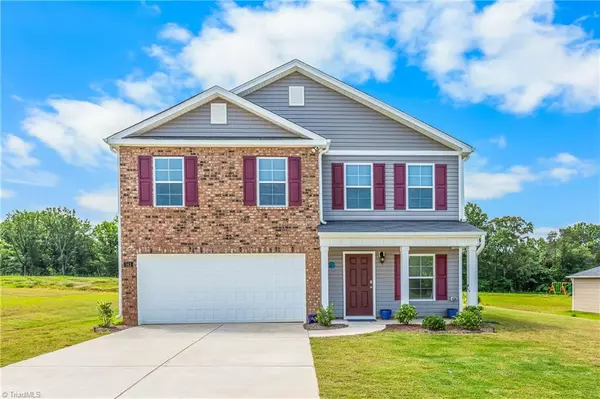 141 Nova LN, King, NC 27021