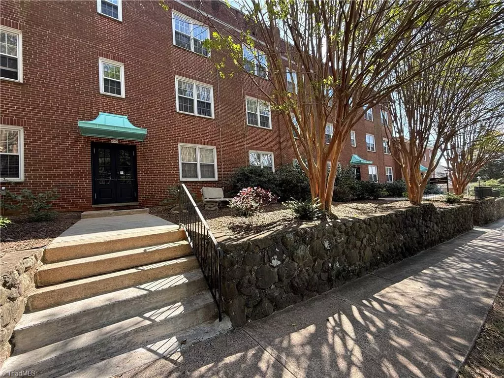 Winston-salem, NC 27101,1306 Glade ST #27