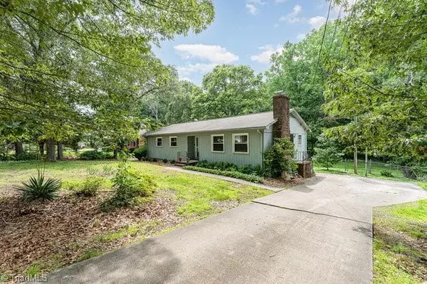 High Point, NC 27265,515 Shadybrook RD