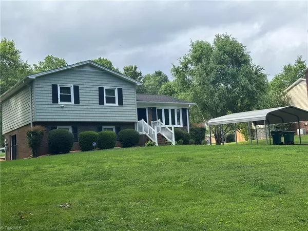 Pfafftown, NC 27040,5913 Cutters Creek CT