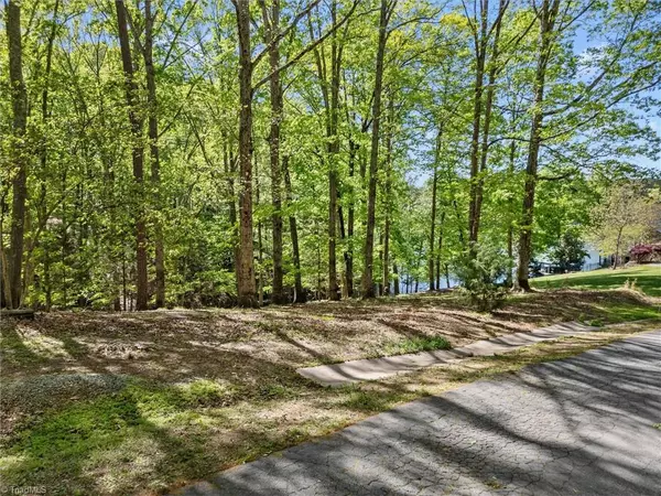 Mooresville, NC 28117,135 Barksdale LN