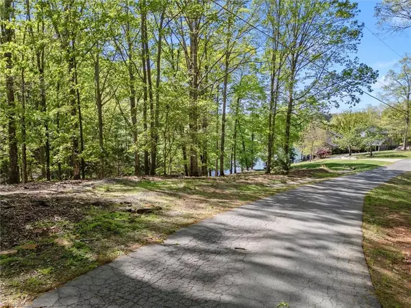 Mooresville, NC 28117,135 Barksdale LN