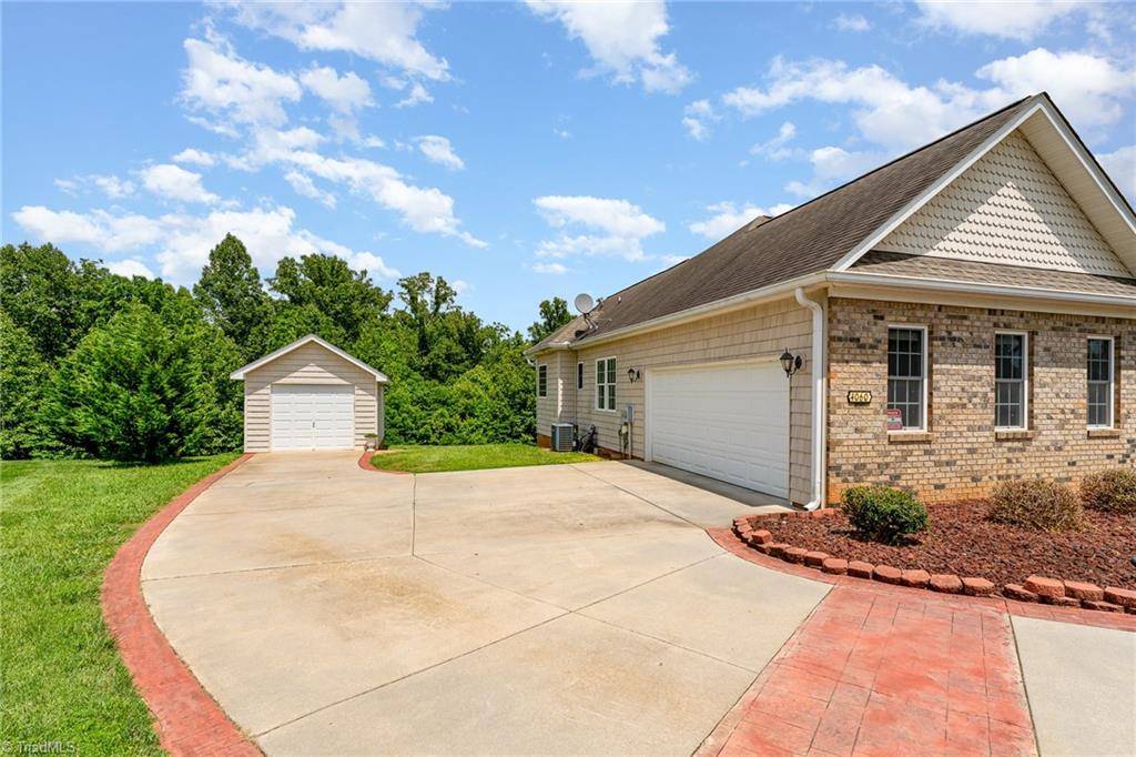Sophia, NC 27350,4060 Tarmac DR
