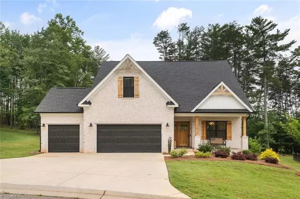 115 Provence CT, King, NC 27021