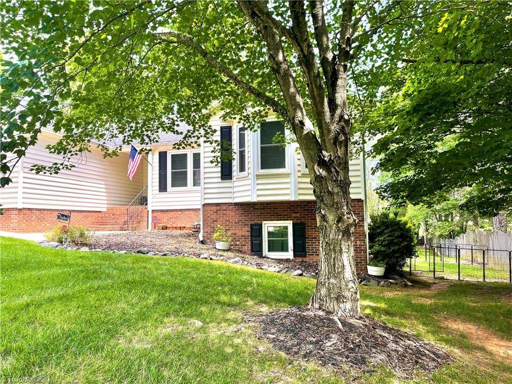 Kernersville, NC 27284,940 Huntington Run LN