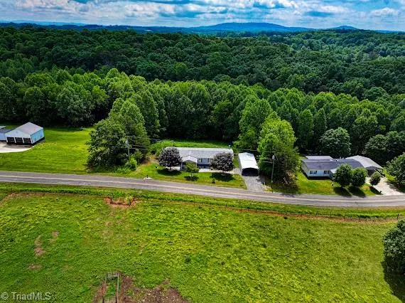 Mount Airy, NC 27030,277 Clover LN