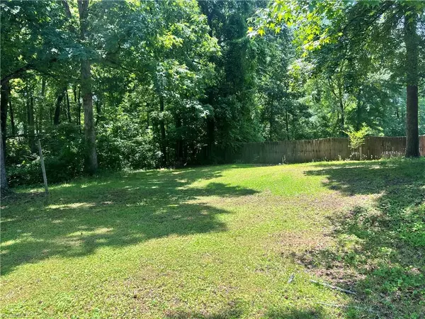 High Point, NC 27263,1120 Springfield RD