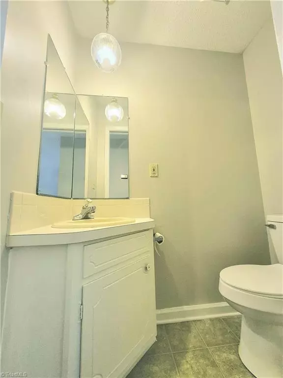 Winston-salem, NC 27107,1018 Cedar Place CT