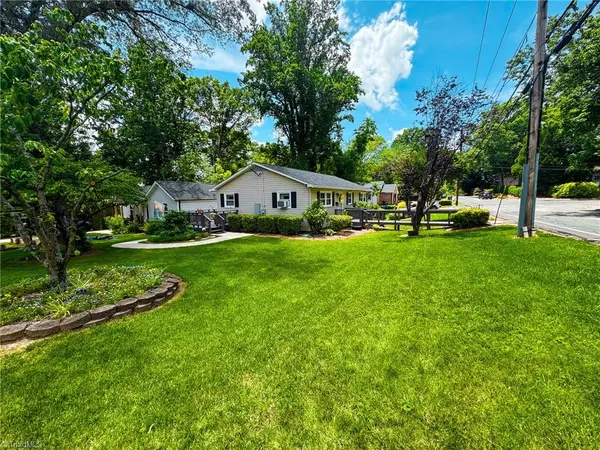 Winston-salem, NC 27103,2400 Queen ST