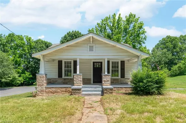 127 Oak Summit RD, Winston-salem, NC 27105