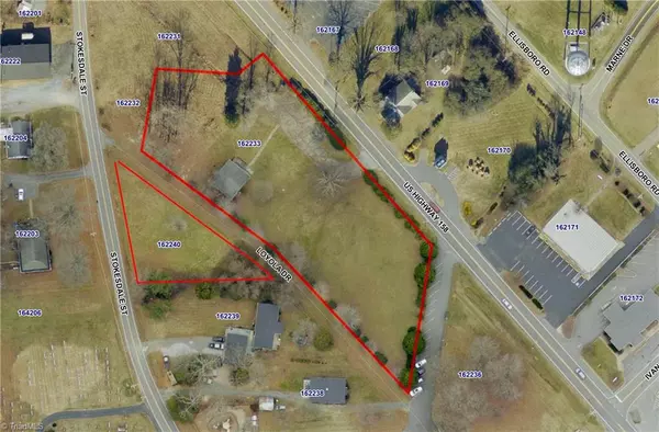 8318 Loyola DR, Stokesdale, NC 27357