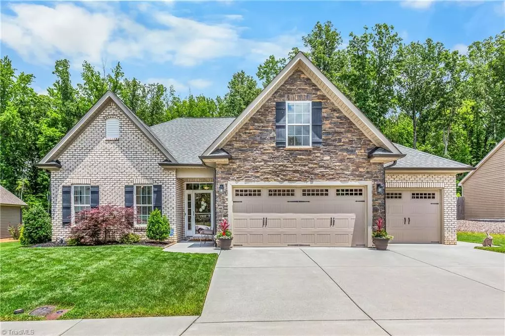 Kernersville, NC 27284,2555 Redwood Hill CT