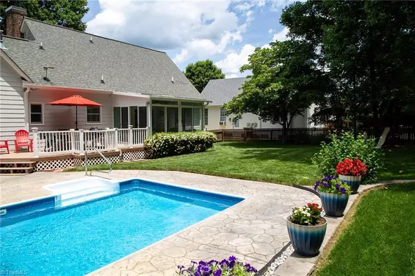 Mebane, NC 27302,907 Stuart DR