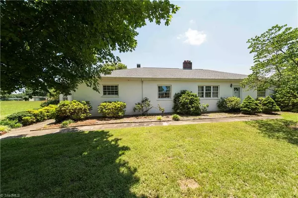 Yadkinville, NC 27055,2025 W Main ST