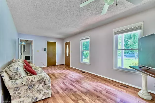 Asheboro, NC 27205,1560 Leslie ST