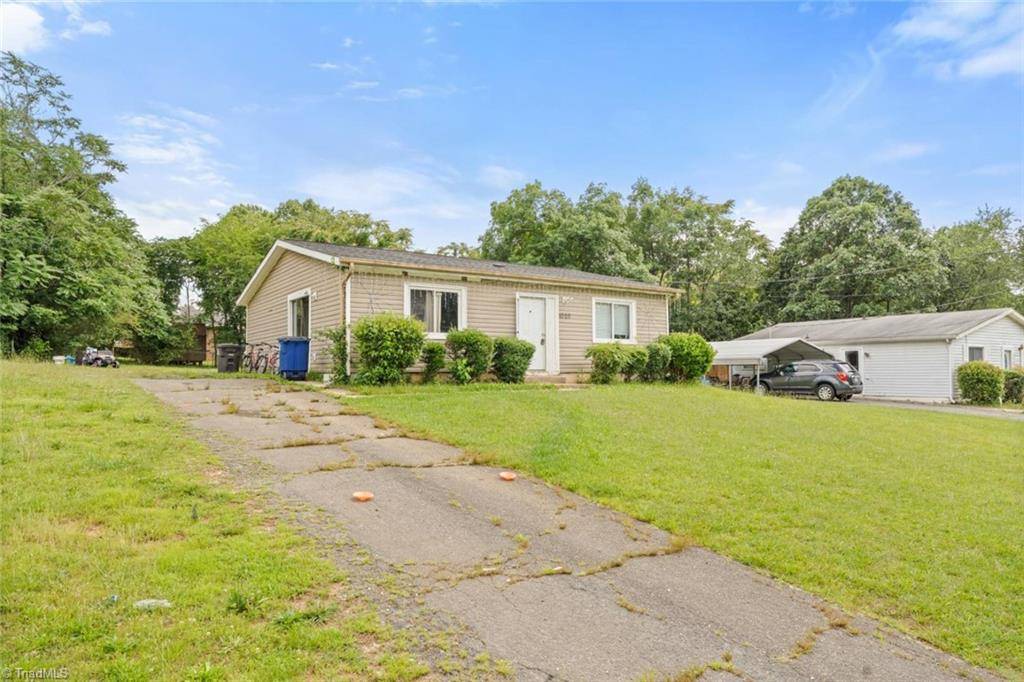 Winston-salem, NC 27107,1020 Duchess CT