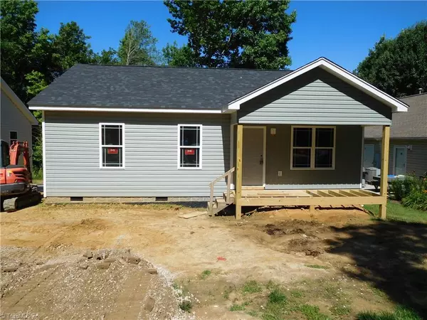 High Point, NC 27260,132 Crestwood CIR