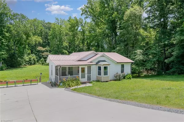 Thomasville, NC 27360,1003 Stemp Everhart RD