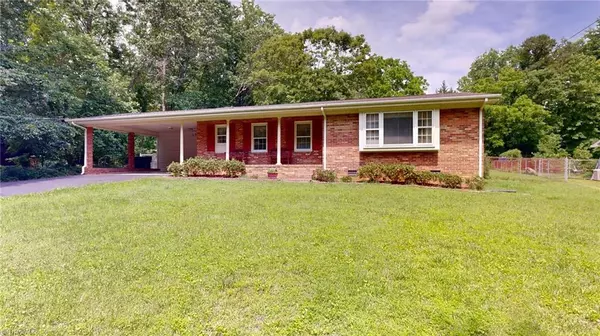 221 Brookview CIR, Jamestown, NC 27282