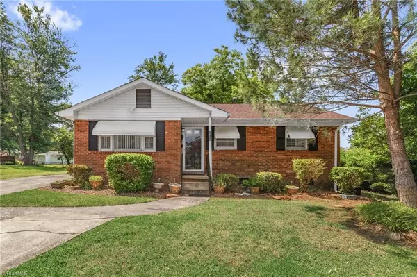 904 Ashe ST, Greensboro, NC 27406