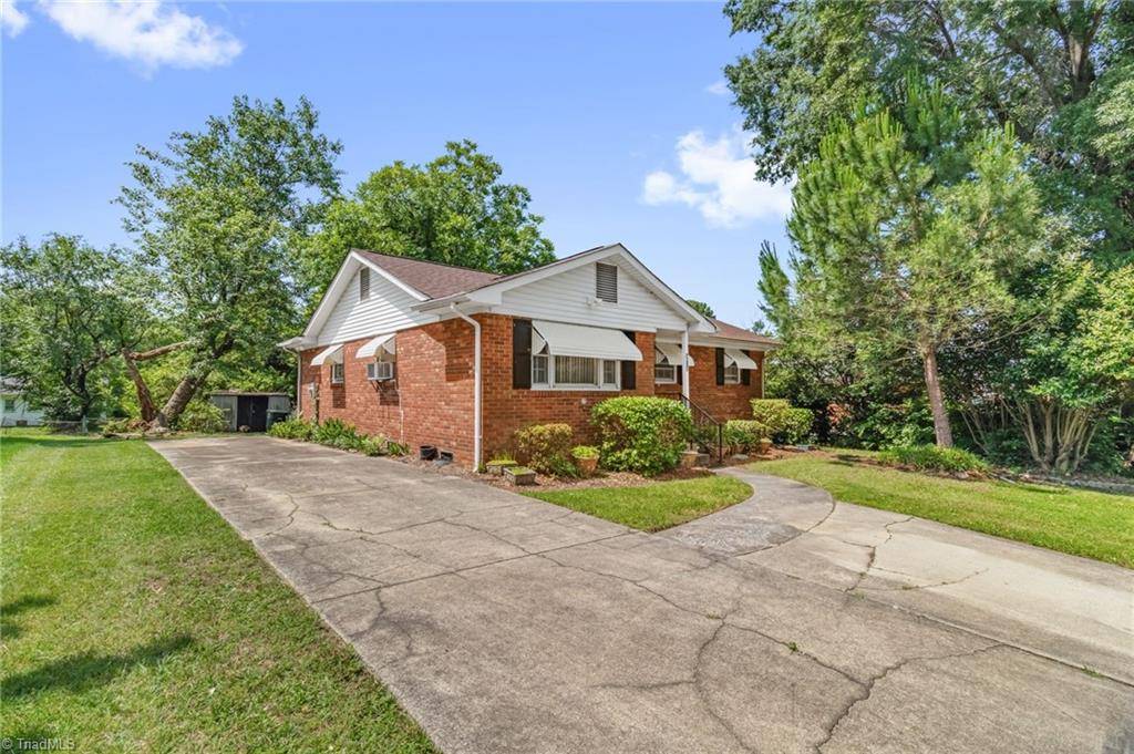 Greensboro, NC 27406,904 Ashe ST