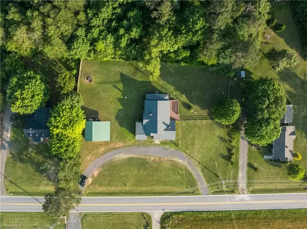 Yadkinville, NC 27055,2132 Courtney Huntsville RD