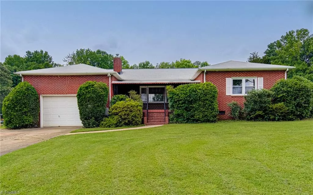 High Point, NC 27260,422 Manor DR