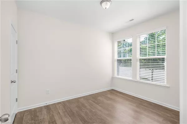 Burlington, NC 27215,1144 Kenross DR