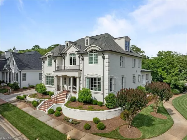 2990 Reynolds SQ, Winston-salem, NC 27106
