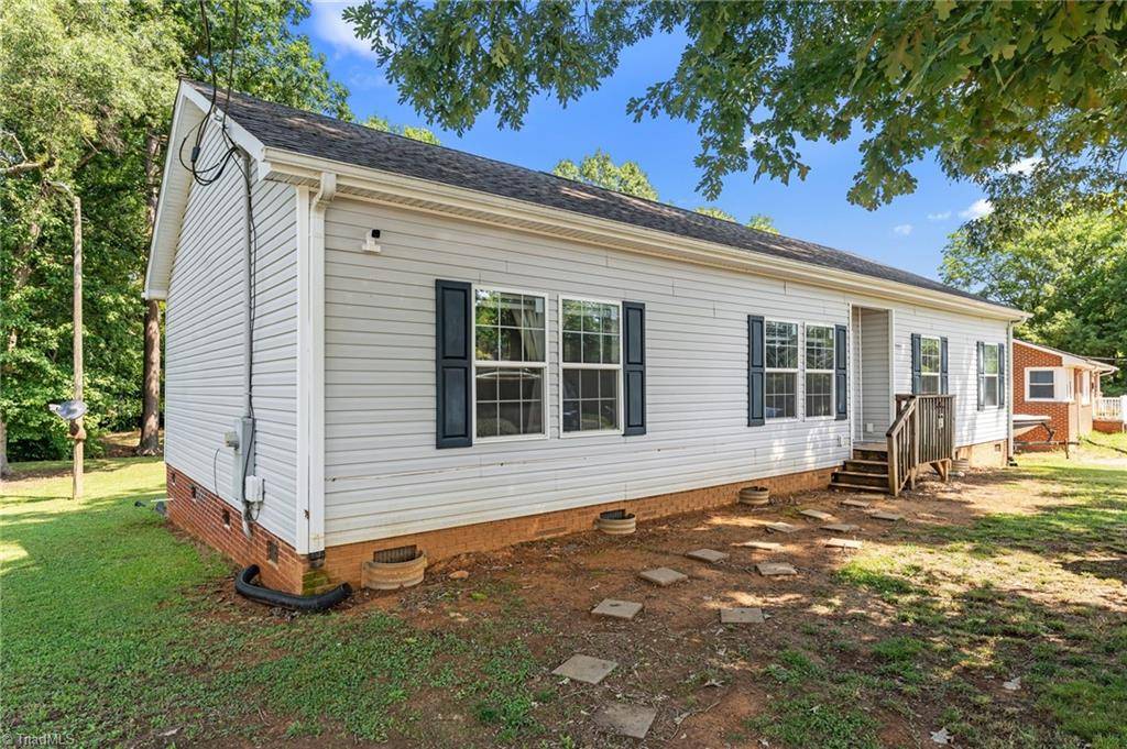 Burlington, NC 27217,1442 Morningside DR