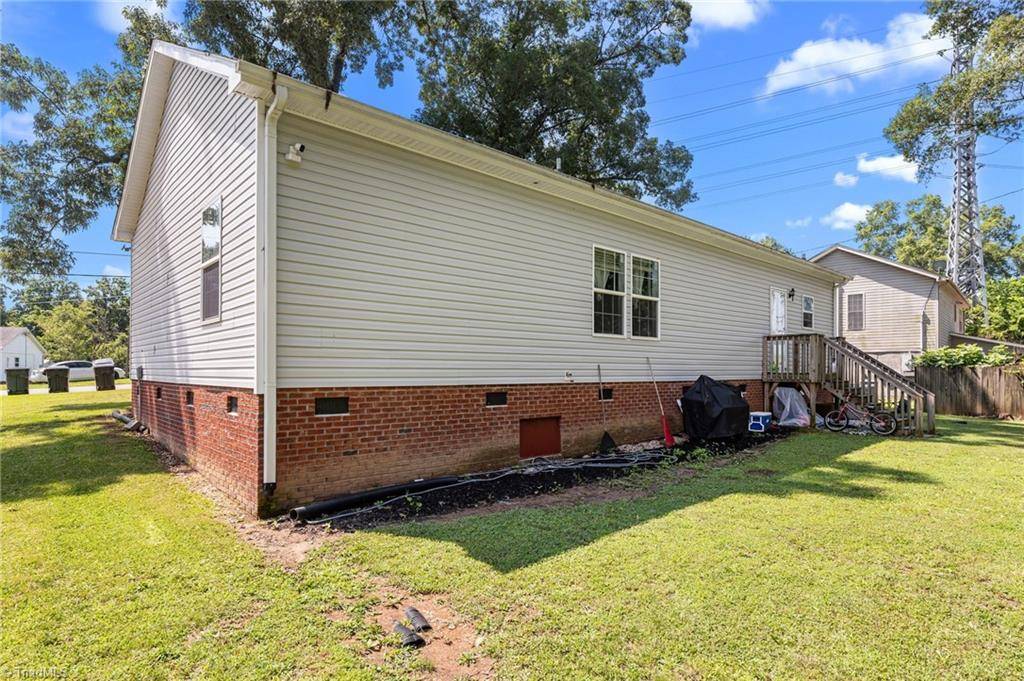 Burlington, NC 27217,1442 Morningside DR