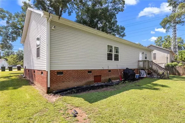 Burlington, NC 27217,1442 Morningside DR
