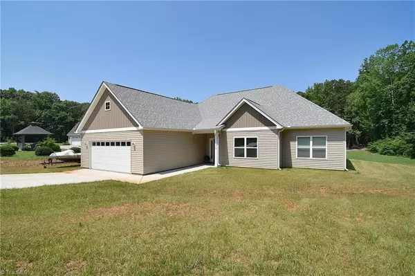 Lexington, NC 27292,2318 Riverside DR