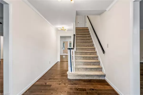 High Point, NC 27265,4105 Oak Hollow DR