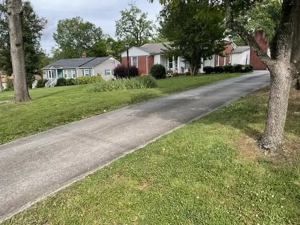 Salisbury, NC 28144,621 N Craige ST