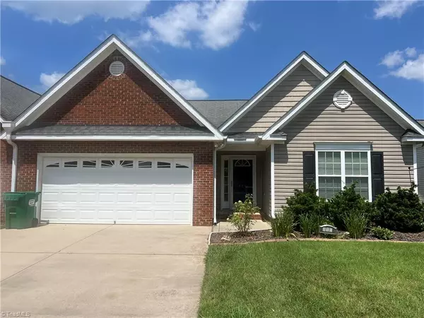 111 Braewyck LN, King, NC 27021