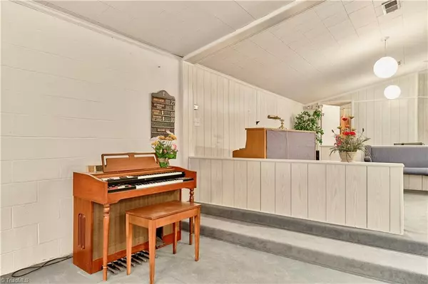 Lexington, NC 27292,1014 Floyd Church RD