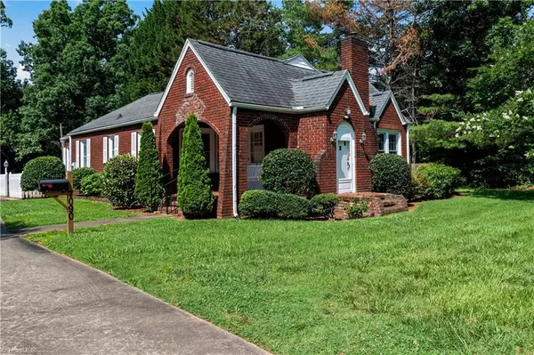 Pfafftown, NC 27040,7090 Reynolda RD