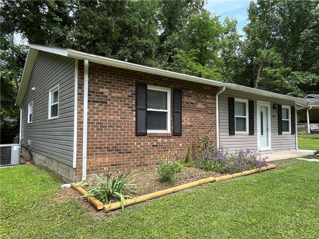Winston-salem, NC 27103,2865 Aztec CT