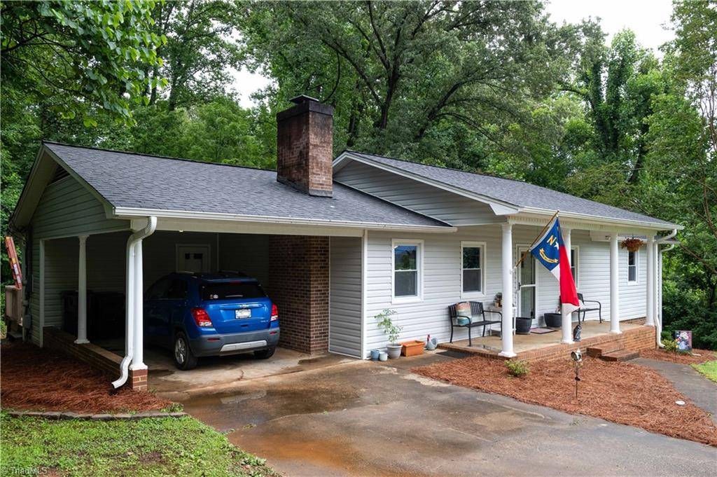 Elkin, NC 28621,216 Brookwood DR